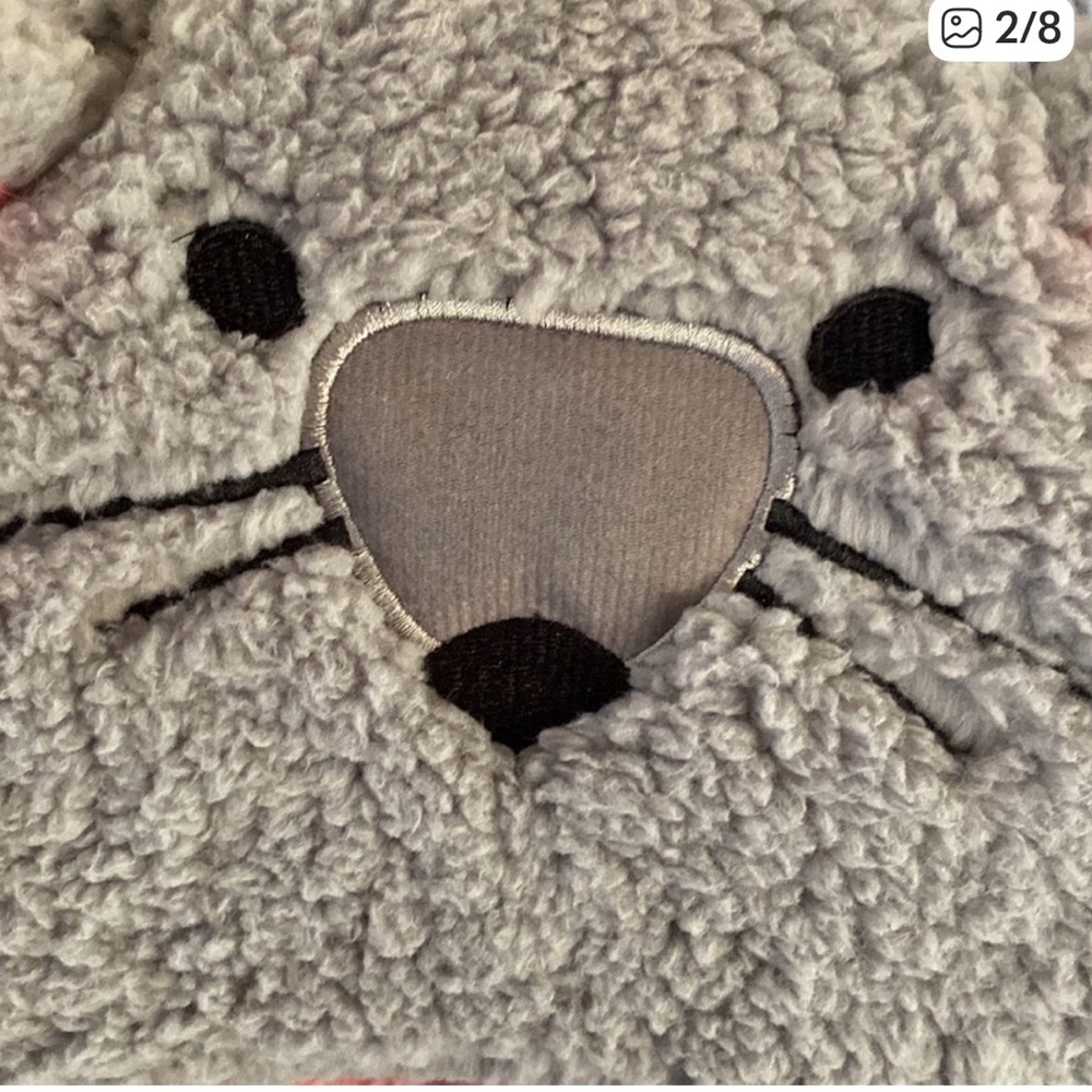 Whisker City Gray Mouse-Shaped Cat Bed with Pink Cushion Inside, even has Tail! - Picture 3 of 4